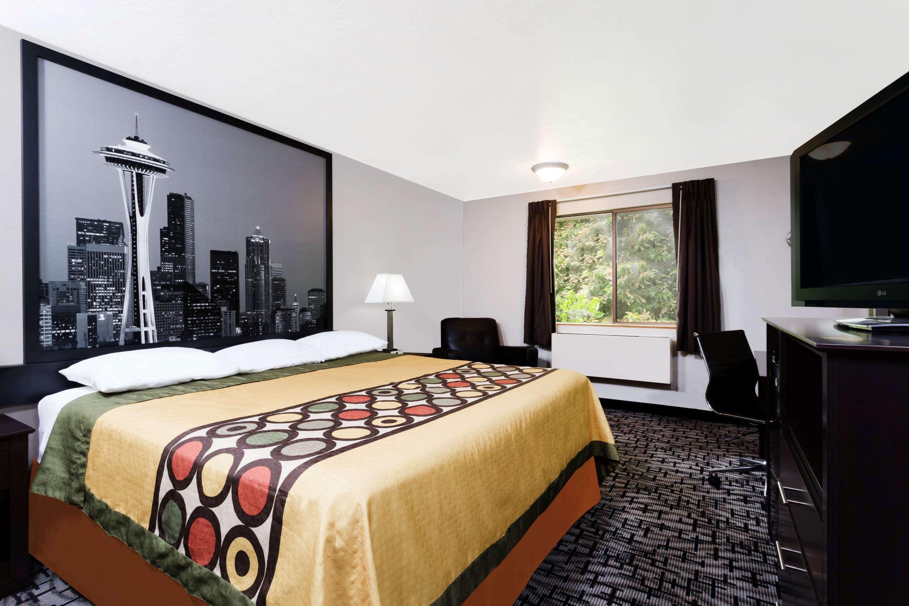 Super 8 By Wyndham Bremerton Εξωτερικό φωτογραφία