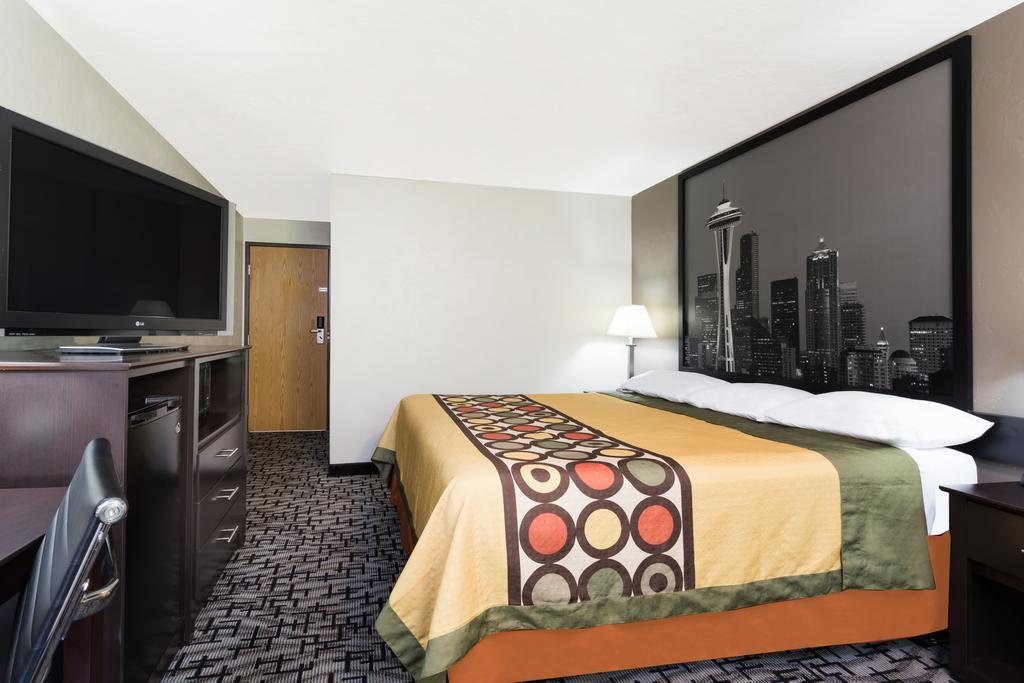 Super 8 By Wyndham Bremerton Εξωτερικό φωτογραφία